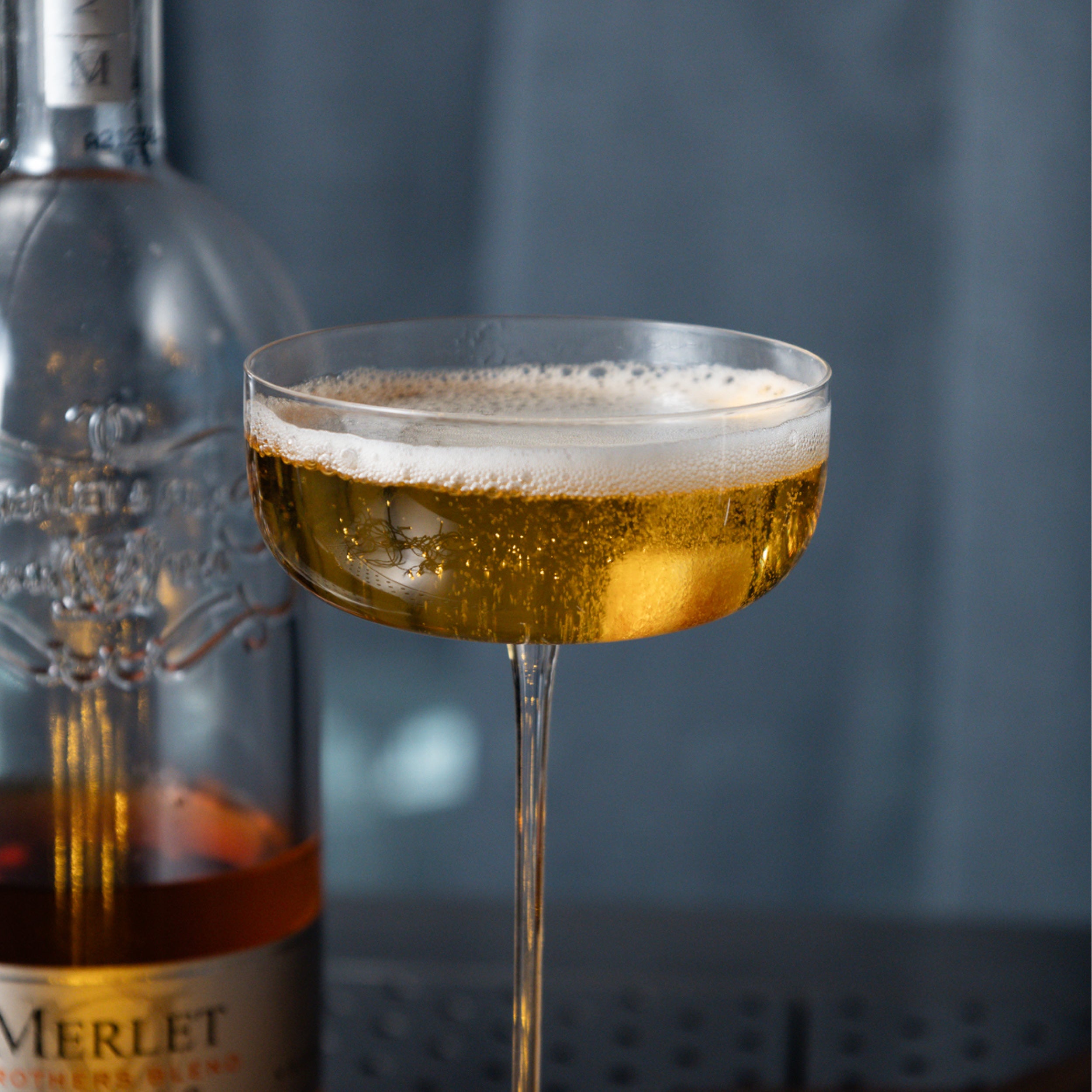 Migrerad bild [src:https://barkonsult.se/cdn/shop/files/classic_champagne_cocktail.jpg?v=1733922514]