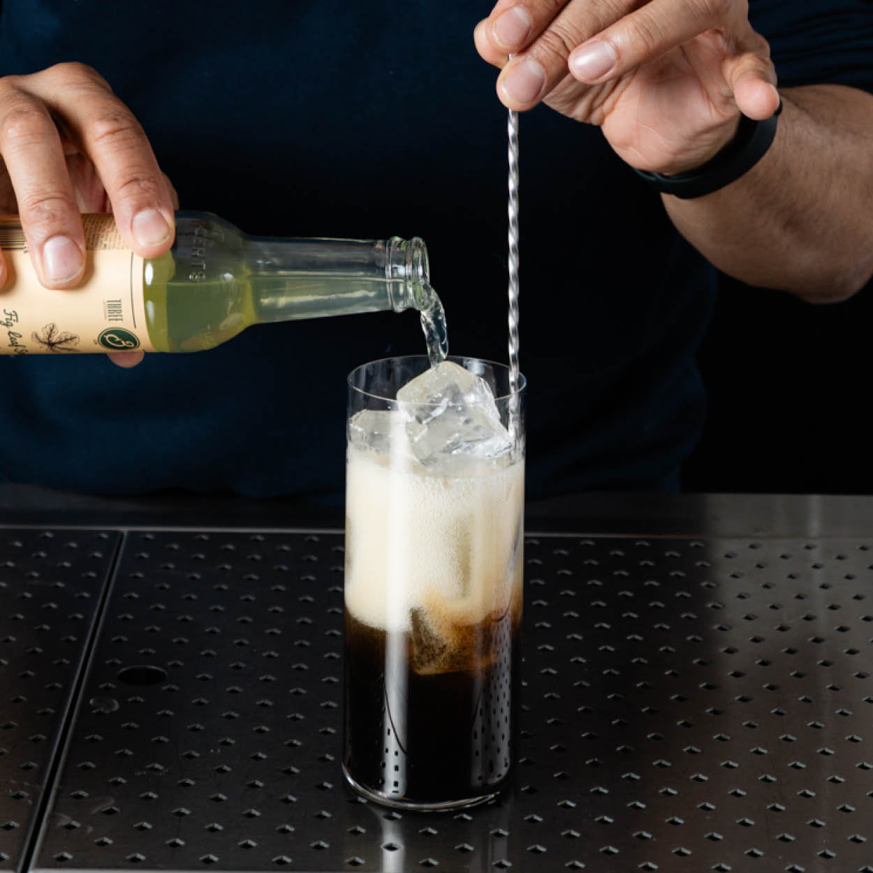 Migrerad bild [src:https://barkonsult.se/cdn/shop/files/fig_iced_coffee.jpg?v=1744878213]